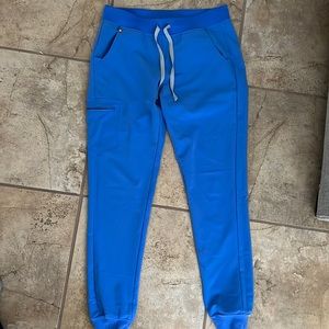 FIGS Ceil Blue, scrub top and bottom, Shirt: S, Pants: Medium Tall